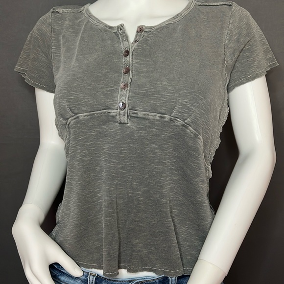 Lucky Brand - L - Grey Crewneck and Half Button Down Top - Picture 2 of 10